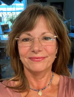 Lisa Easton